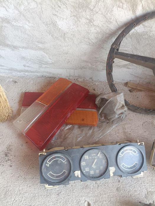 Vând Bord dacia 1300 + diferite piese