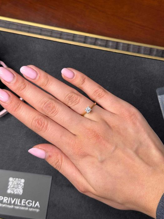 NEW Кольцо с бриллиантом 0,50 ct.