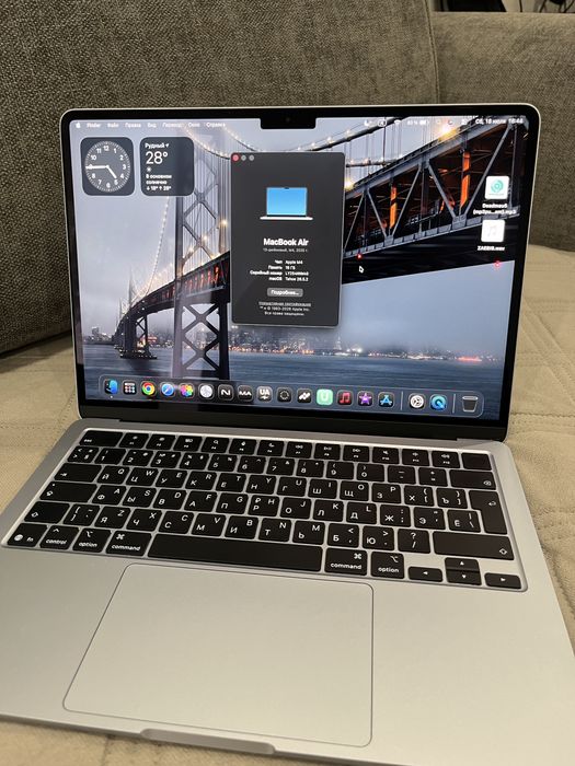 Продам MacBook Air 13 M4 (2025), 16/256 ГБ