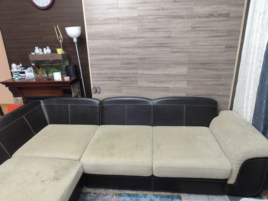 Продам диван. Качественный.