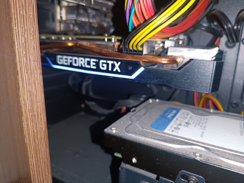 Продаю видеокарту.