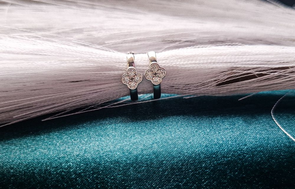 Cercei rotunzi cu moissanite