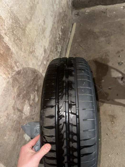 Продам комплект летней резины с дисками