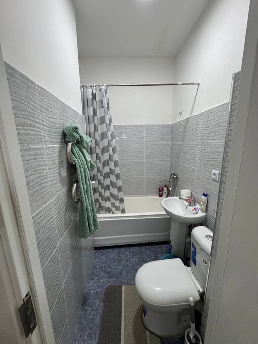 СРОЧНО ЧИРЧИК продается евро квартира новостройка 3/7/9