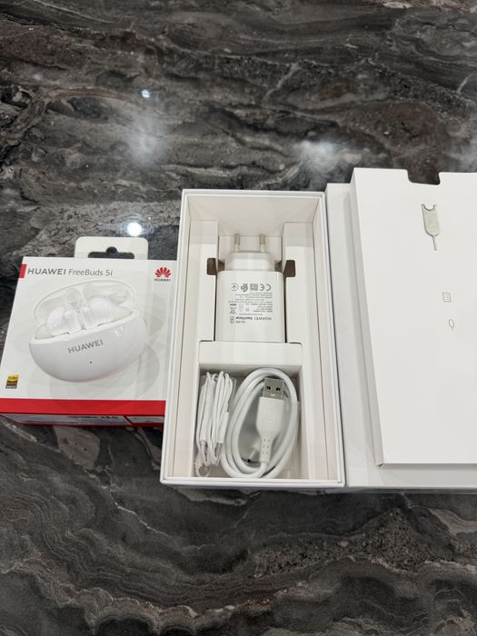 HUAWEI P40 PRO 256GB BLACK  с слушалки HAUWEI FreeBods 5i