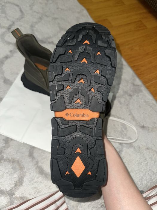 Продам мужские ботинки Columbia
