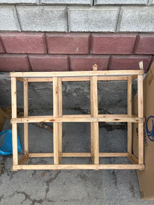 Деревяные ящики пустые