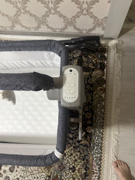 Манеж кроватка с электро маятником