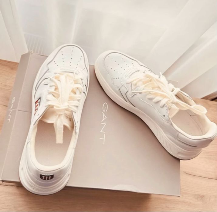 Adidasi Premium GANT nr 44 stare excelenta pret fix