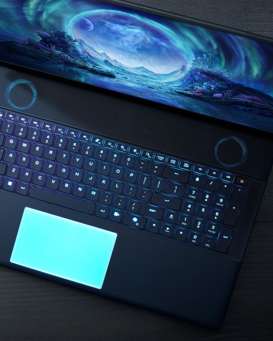 Dell/Alienware 18 Intel Core Ultra9-275HX/RTX5090 24GB