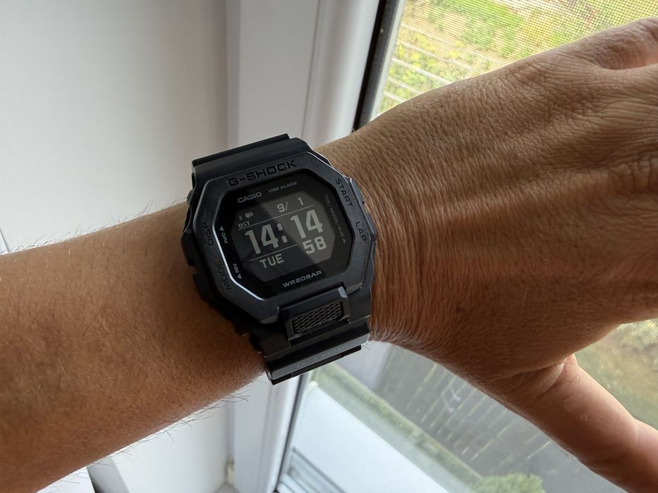 Ceas G Shock Squad G-Lide Tokyo Edition smart connect schimb cu seiko garmin omega tissot