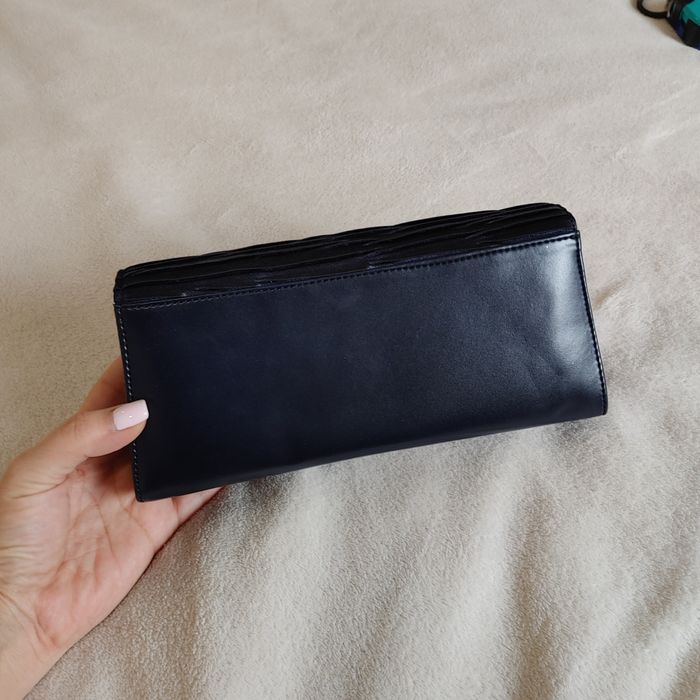 Официална чанта в тъмно синьо