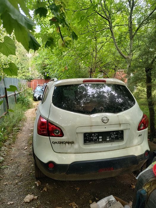 Vând Nissan Qashqai+2