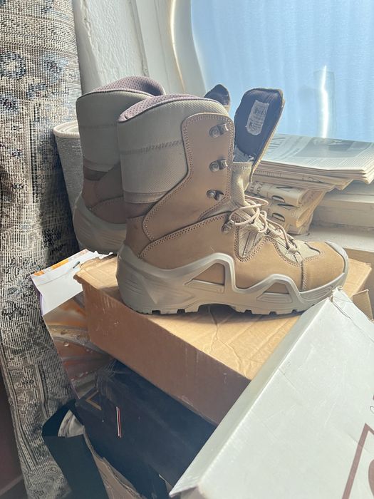 Берцы военный.