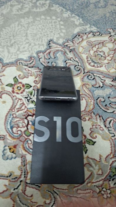 Самсунг с10 8+128 холати идиал