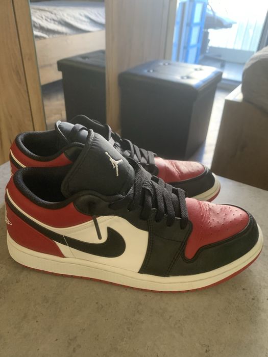 Air jordan low red
