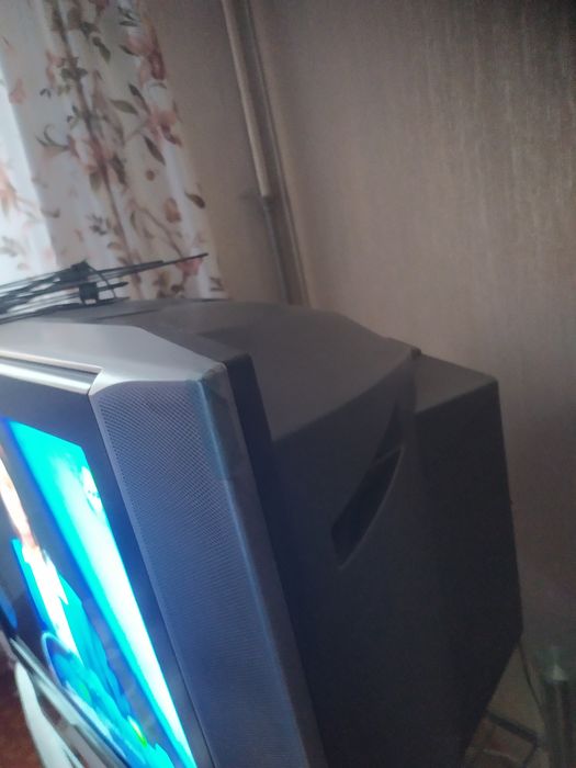 Продам телевизор в отличном состоянии