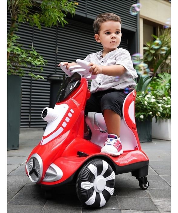 Продам детскую машинку