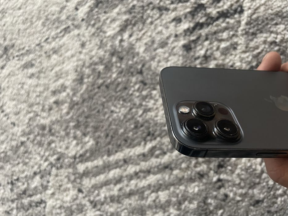 Продам iphone 12 pro max