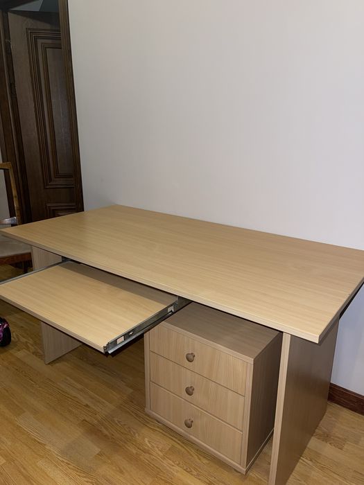 Стол для учебы/работы