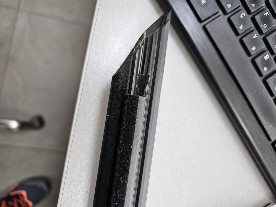 Водобранна лайсна - задна дясна врата