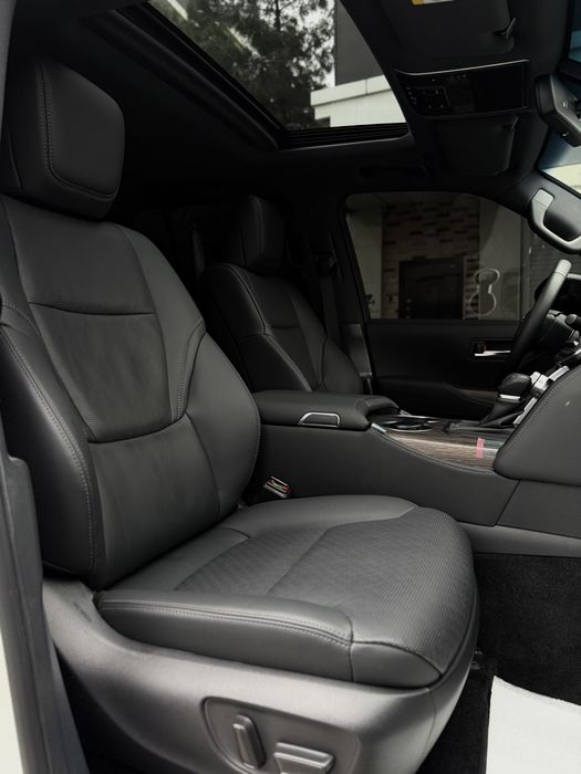 Toyota Land Cruiser LC300