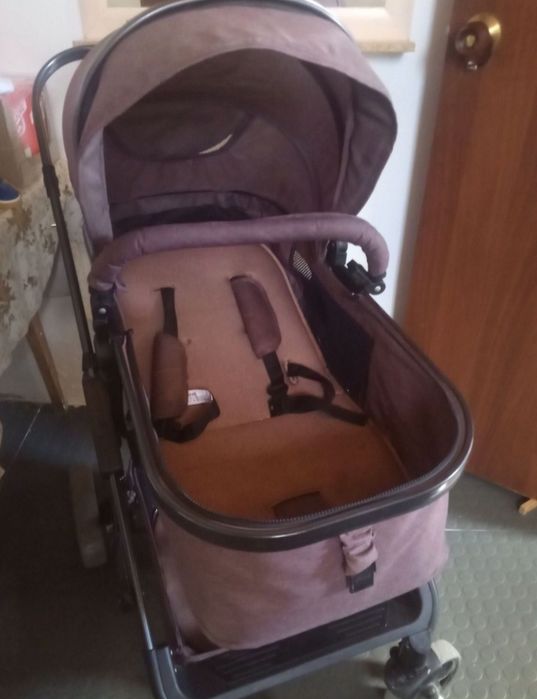 Каляска сатылады бір жыл ұсталған