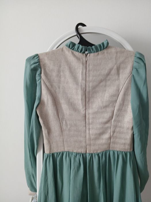 Продам платье дизайнерское