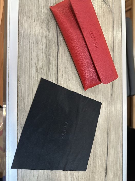 Диоптрични очила Guess