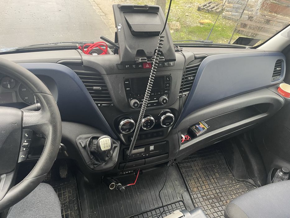 Iveco Daily.        .