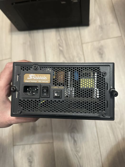 Vand Seasonic Focus, 80+ Gold, 650W