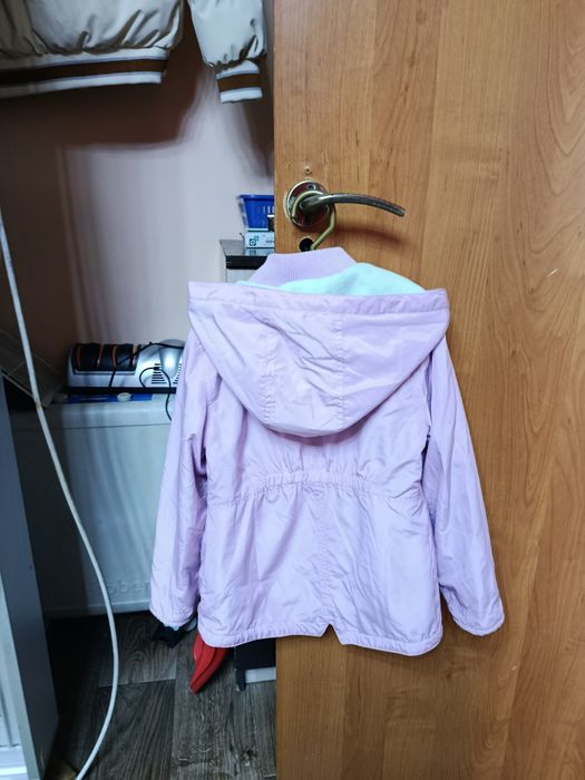 Демисезонная курточка для девочки