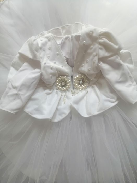 1 жасқа өтте әдемі көйлек