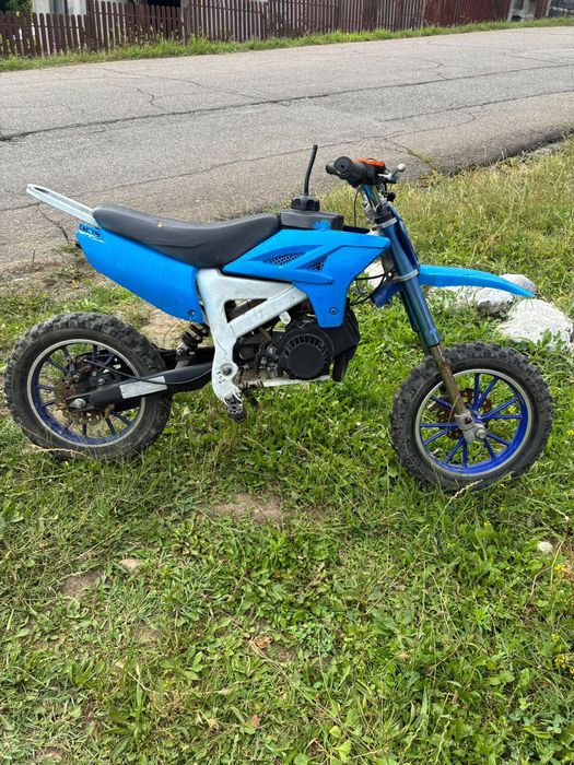 Vând cros 49 cc.