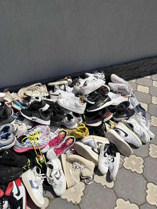Adidasi En-gross