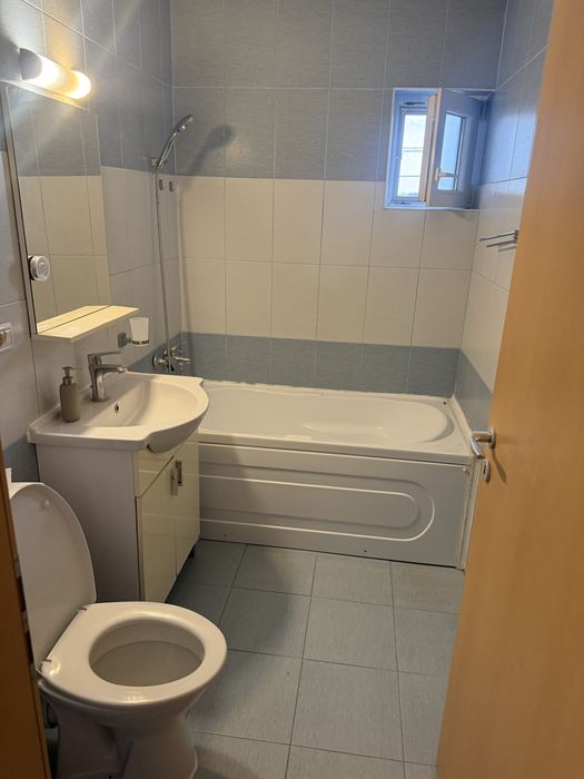 Apartament giroc central loc de parcare