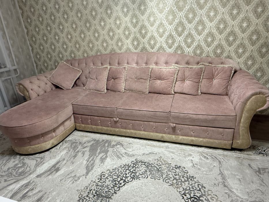 Продам диван в хорошем состоянии