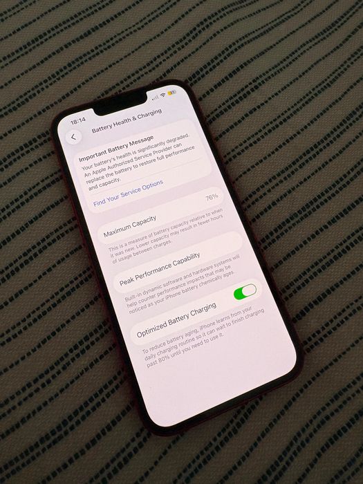 iPhone 13 телефон