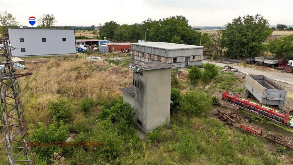 Продава се Промишлена сграда в с. Сандрово, Област Русе - 2465 кв.м за 151 €/кв.м - Снимка #7