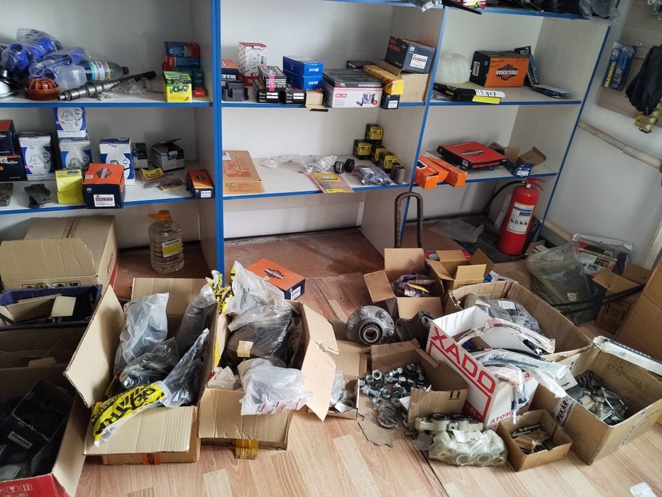 магазин автозапчастей