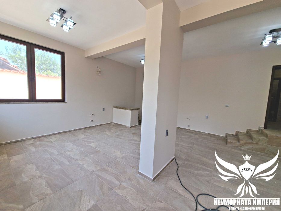 Под наем помещение, ателие, магазин, офис, склад 60кв.м. гр.Асеновград