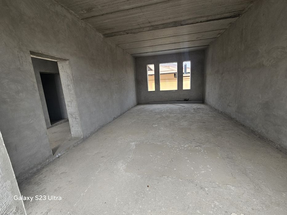 2 kavatlik uy sotiladi karopka