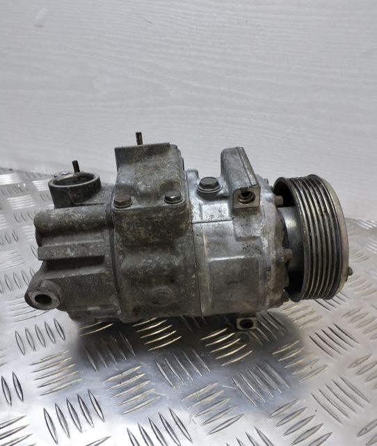 Compresor AC 1K0820803Q Volkswagen VW Passat B6
