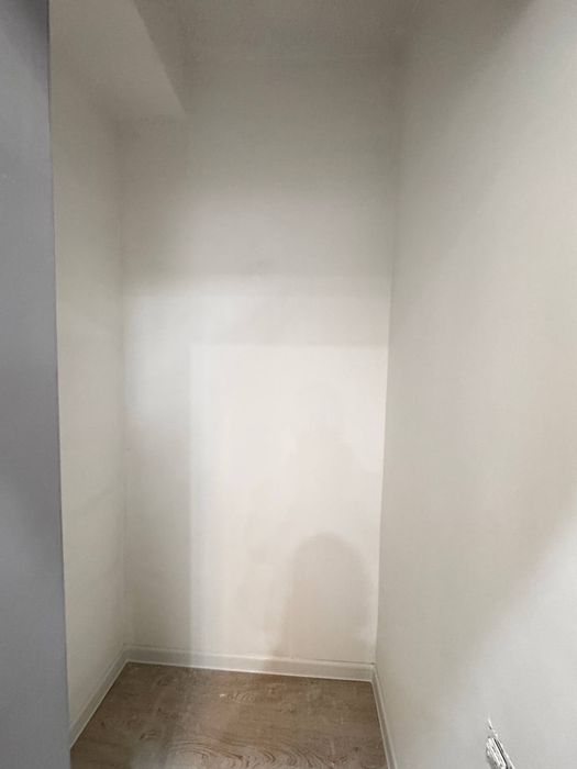 Продаётся 3х комнатная квартира на 1 - этаже. Титова