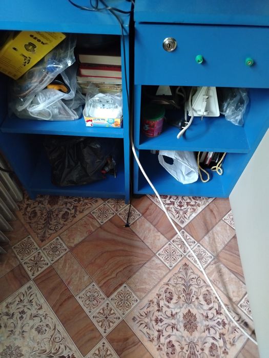 Продам тумбочки вместительные