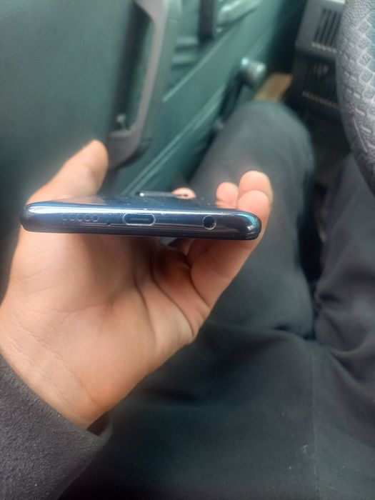 Poco X3 pro . Tel sotiladi.