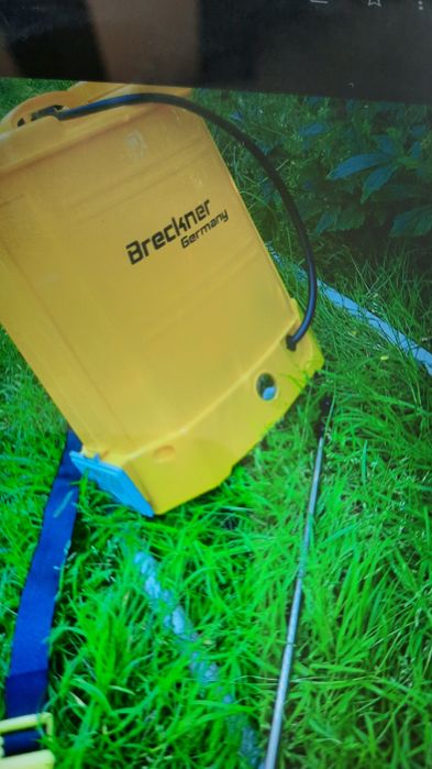 Pompa de stropit portabila electrica.