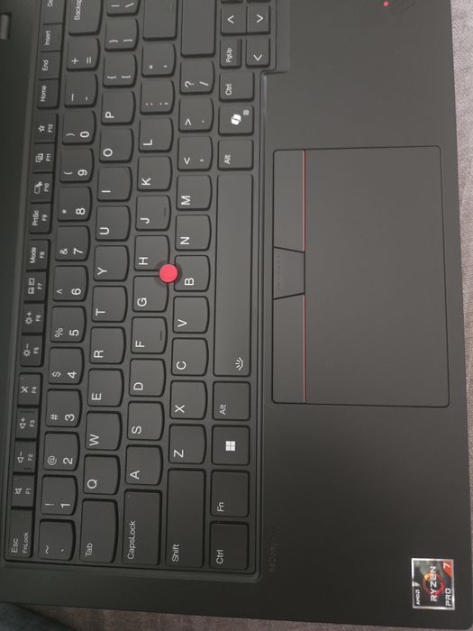 Продавам чисто нов лаптоп.Lenovo.L14 Gen 6 Laptops (ThinkPad)