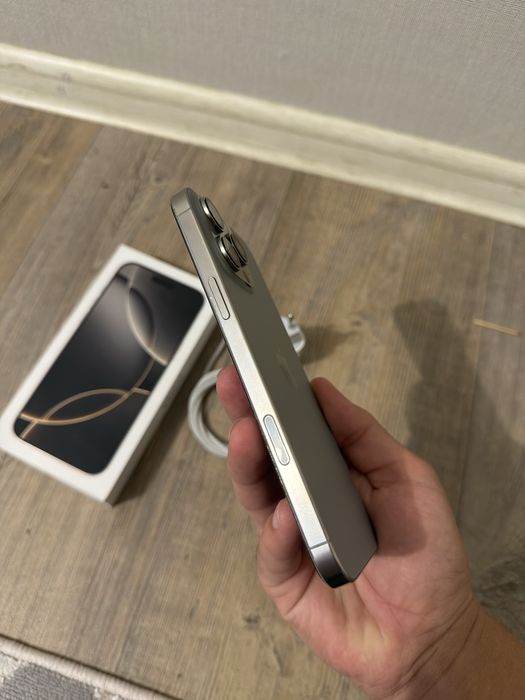 iPhone 16 Pro Max в хорошем состоянии