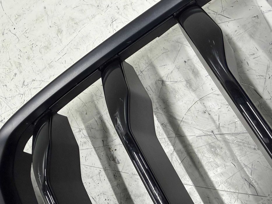 Декоративна решетка / бъбреци / грилове БМВ Х6 Г06 фейс BMW X6 G06 LCI